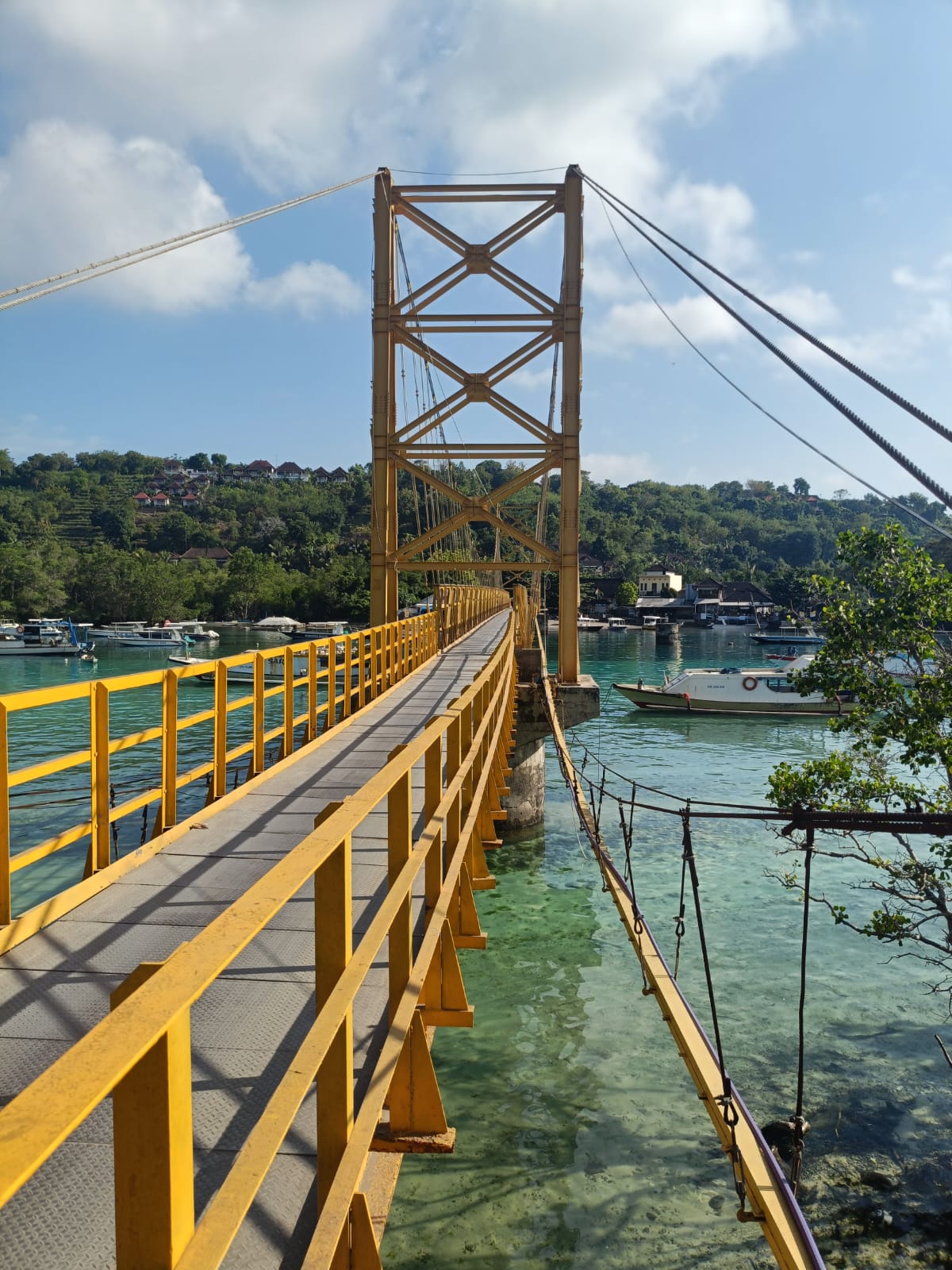Jembatan Kuning
